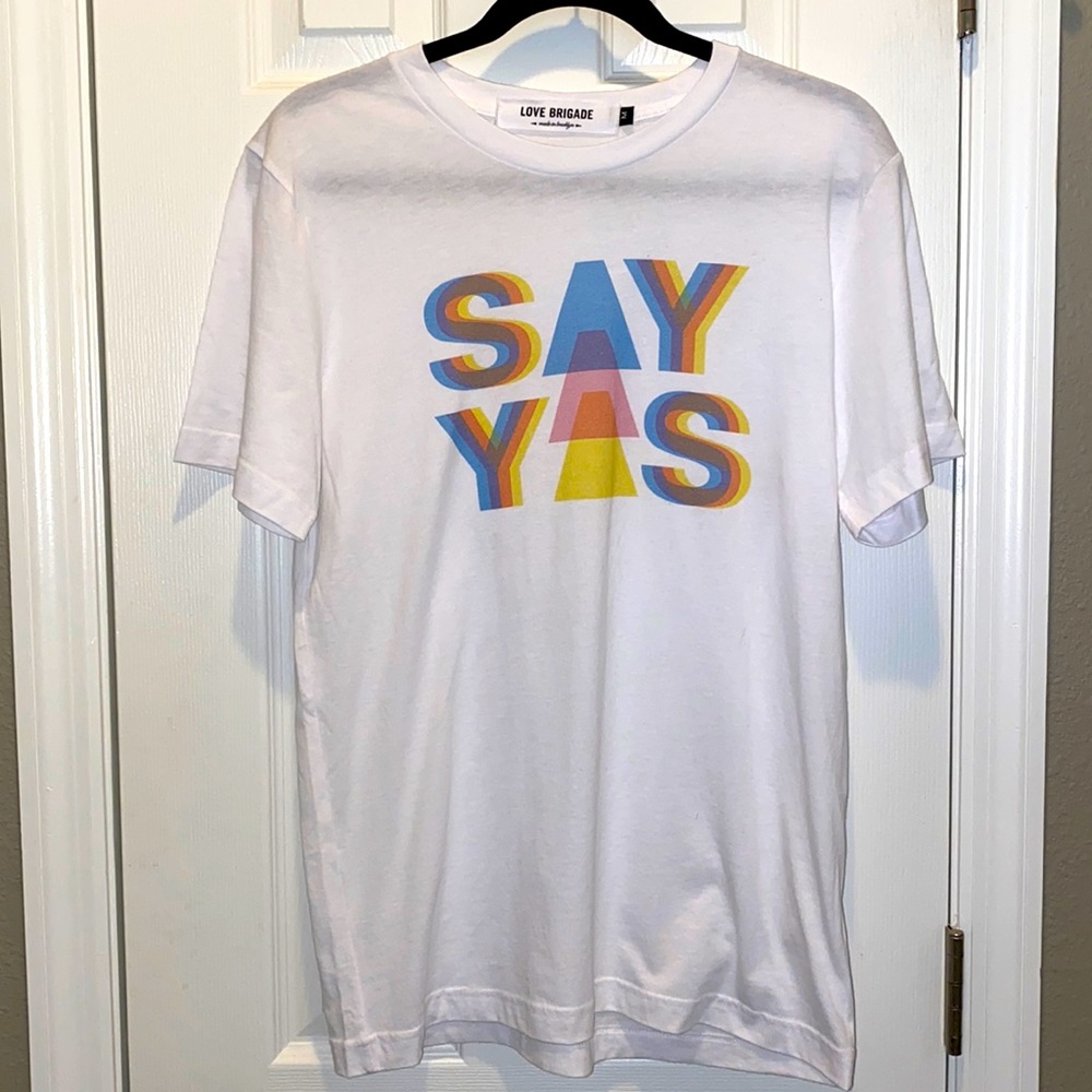 “SAY YAS” 3D Graphic Tee